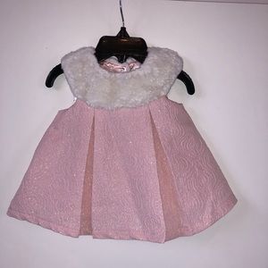 Pink gold shimmer dress with fur